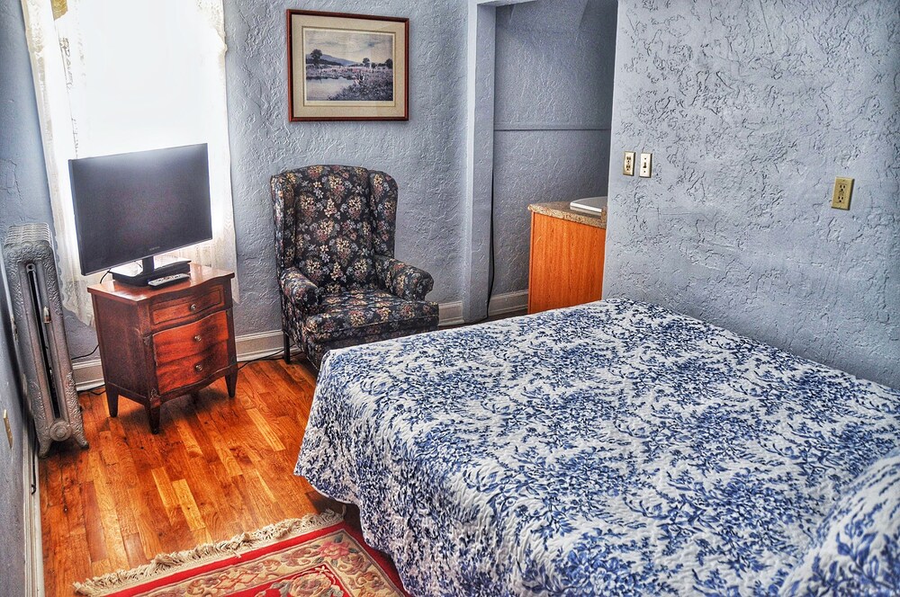La Plaza Inn - photo 23