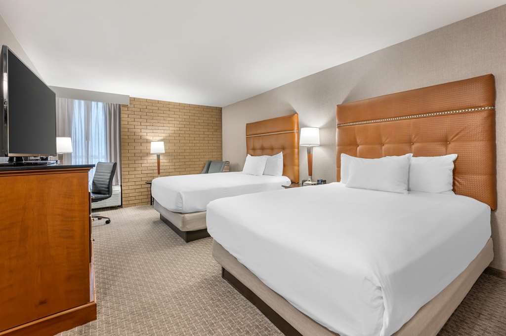 Drury Inn & Suites Champaign - photo 36
