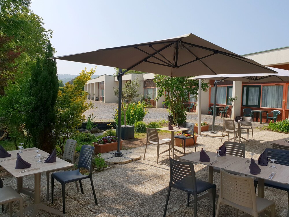 Logis Clermotel - carbon neutral hotel in Agnetz