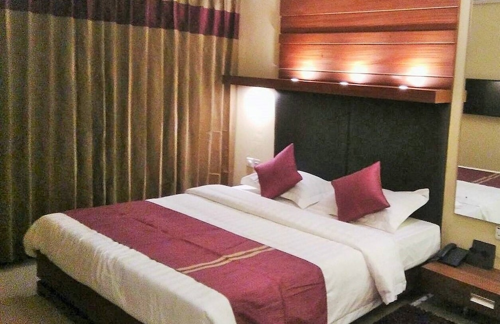 Nirvana Inn — Accra — photo 5