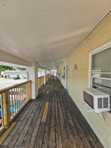 Vacation Inn - photo 8