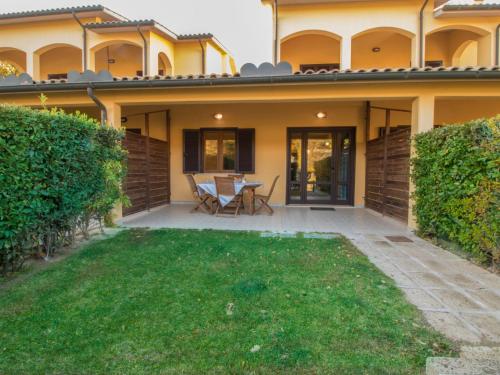 Apartment Thermae Apartment 25 by Interhome — 4-Star Luxury Hotel in Sorano, Italy