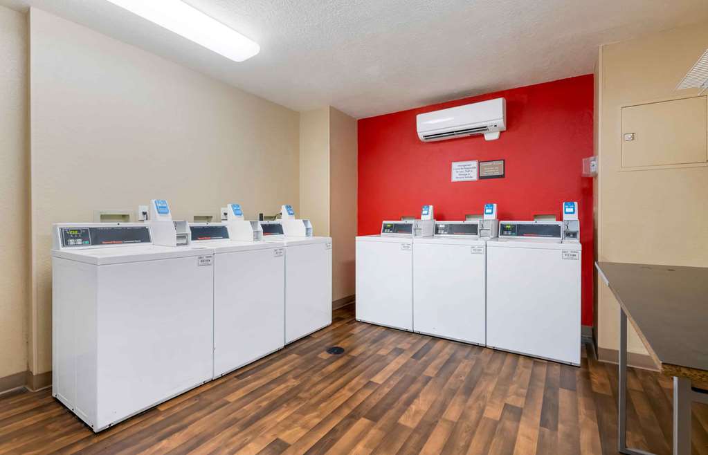 Extended Stay America Select Suites Orlando Southpark - photo 45