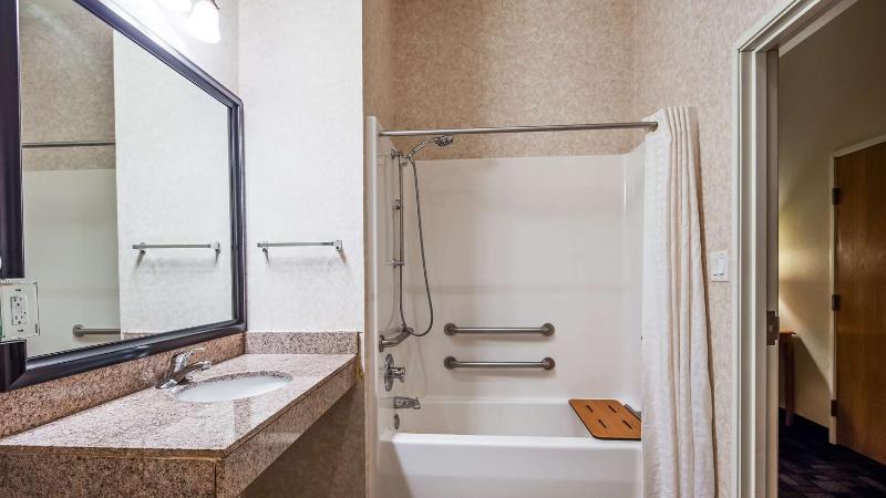 Best Western Longview - photo 17