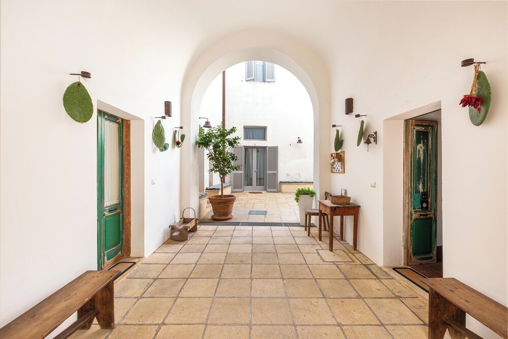 Palazzo San Giovanni — hotel in Morciano Di Leuca