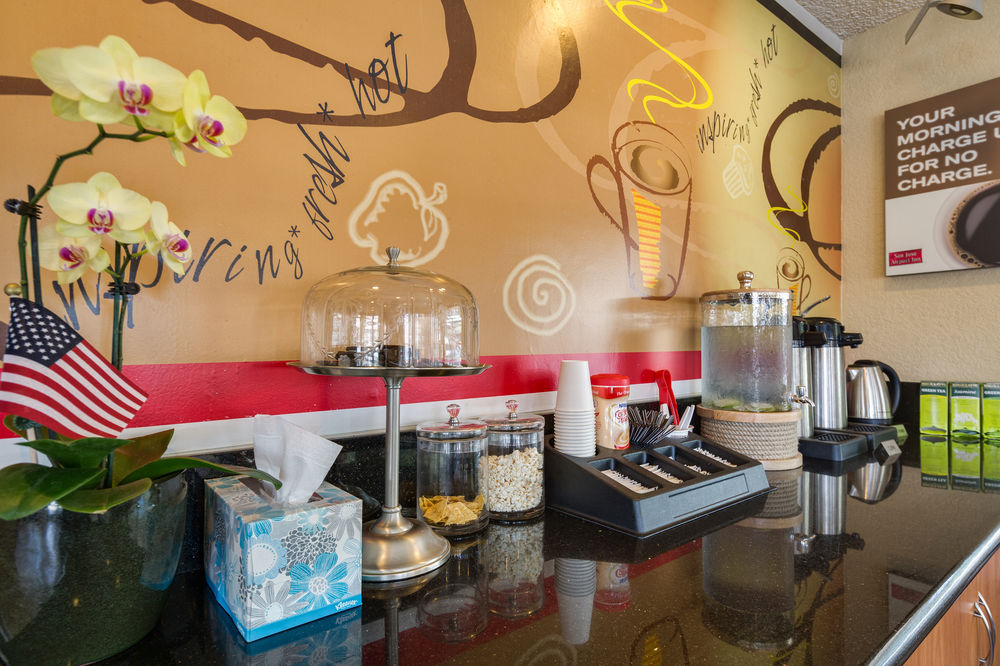 San Jose Airport Inn - photo 21