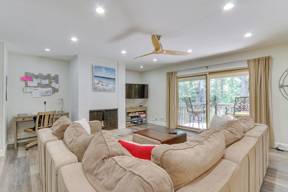 1 Mi To Harbour Town Sea Pines Resort Home - photo 3
