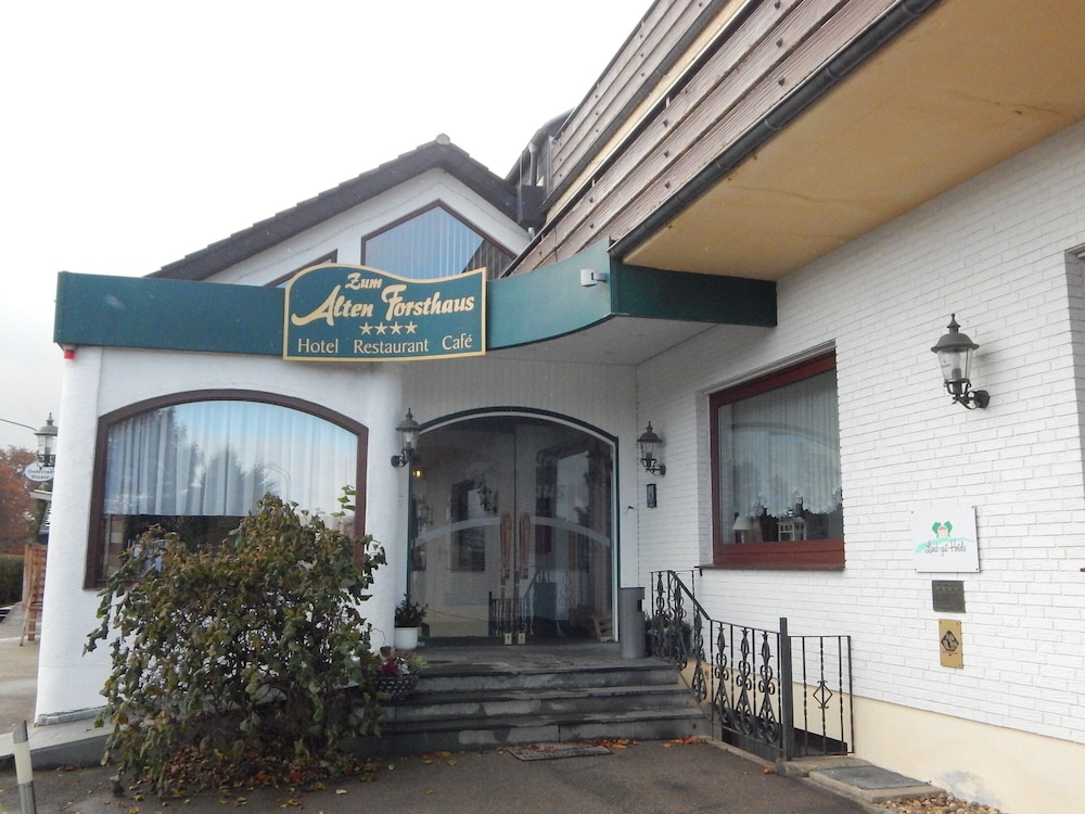 Land Gut Hotel Zum Alten Forsthaus — hotel in Hurtgenwald