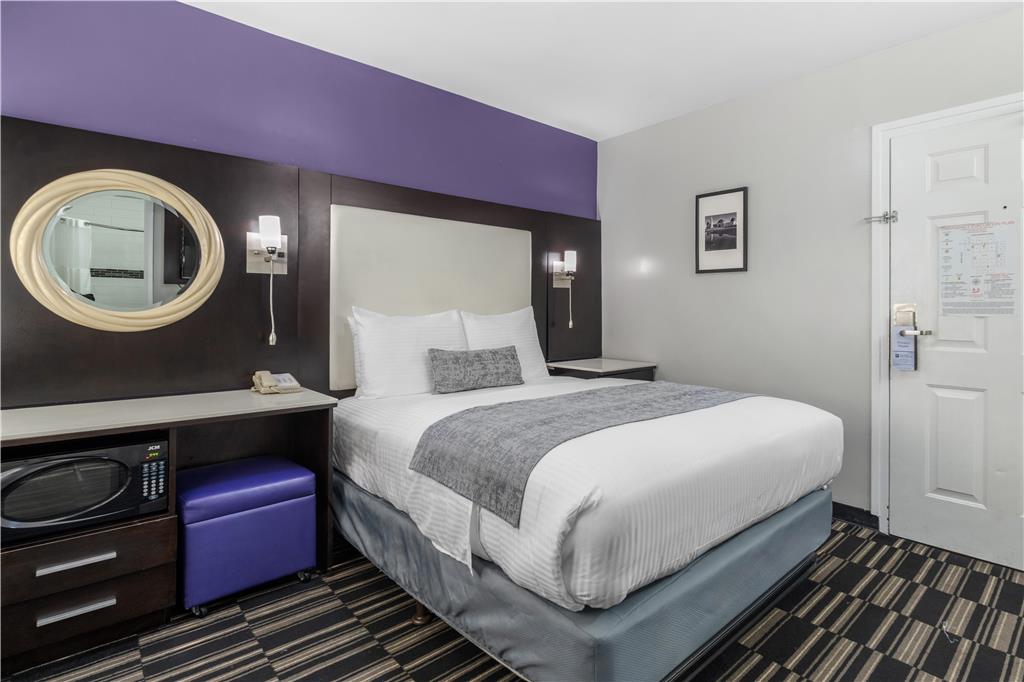 SureStay Hotel by Best Western Beverly Hills West LA - photo 22