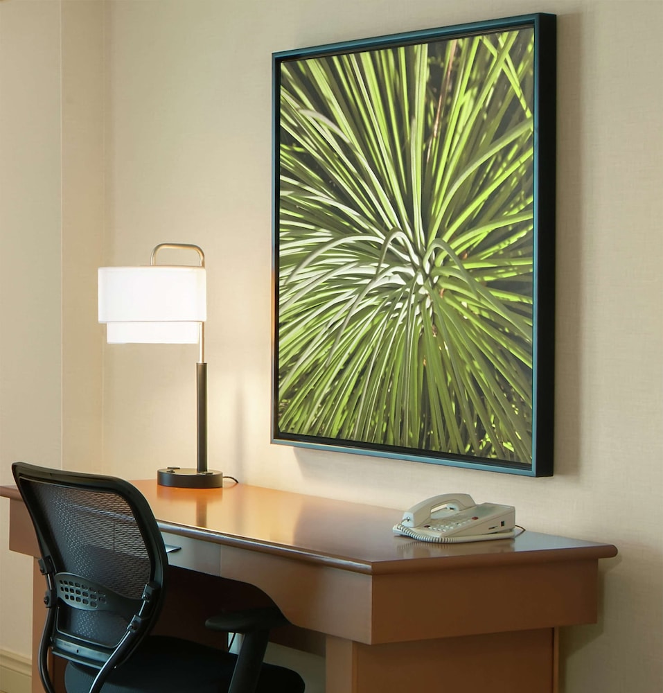 DoubleTree by Hilton Hotel Miami Airport & Convention Center - photo 17