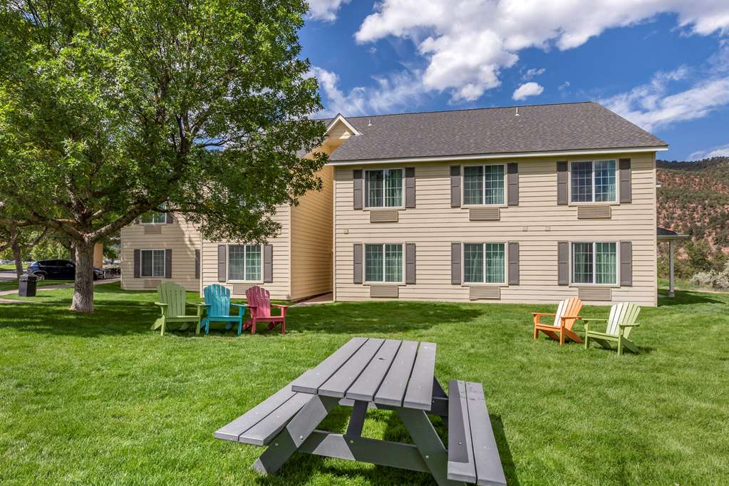 Comfort Inn & Suites Carbondale on the Roaring Fork - featured photo