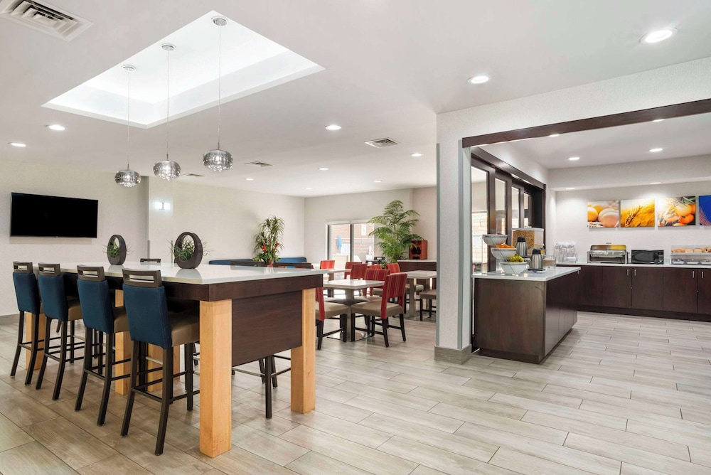 Comfort Suites At WestGate Mall - photo 34