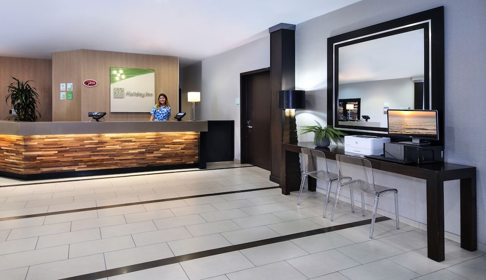 Holiday Inn Hotel & Suites Anaheim an IHG Hotel - photo 2