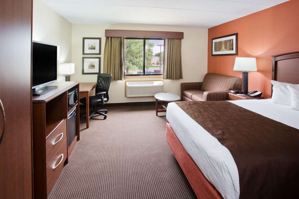 AmericInn by Wyndham Grand Forks - photo 18