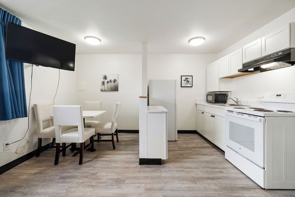 Kennewick Inn & Suites Tri Cities - photo 13