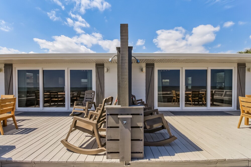 Yellow Oceanfront Hotel Room With Spectacular View of Atlantic Ocean by Redawning - photo 24