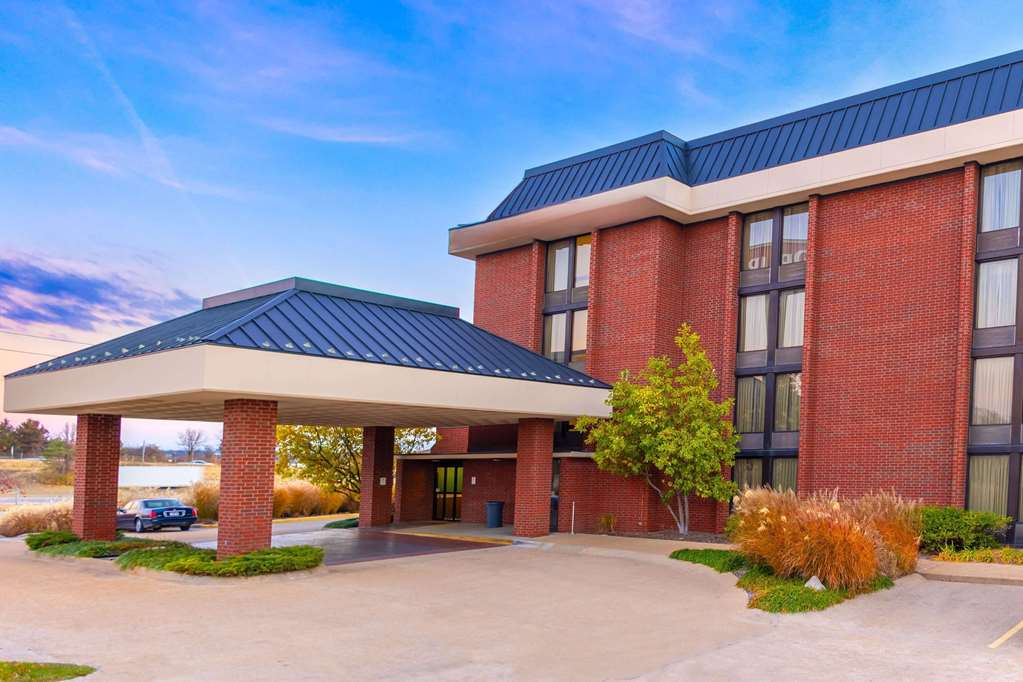 Heritage Inn & Suites St. Louis Fenton Trademark by Wyndham - photo 3