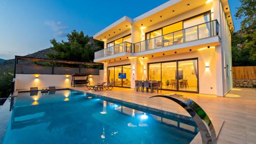 Uzumlu Village 2 Bedroom Villa — 4-Star Luxury Hotel in Kalkan, Turkey