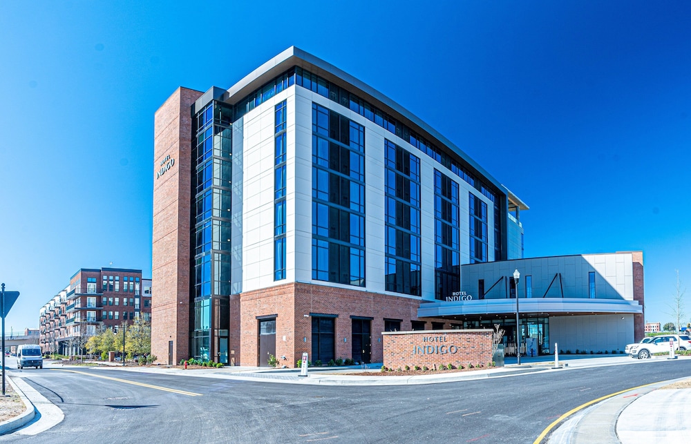 Hotel Indigo Columbus at Riverfront Place by IHG - photo 40