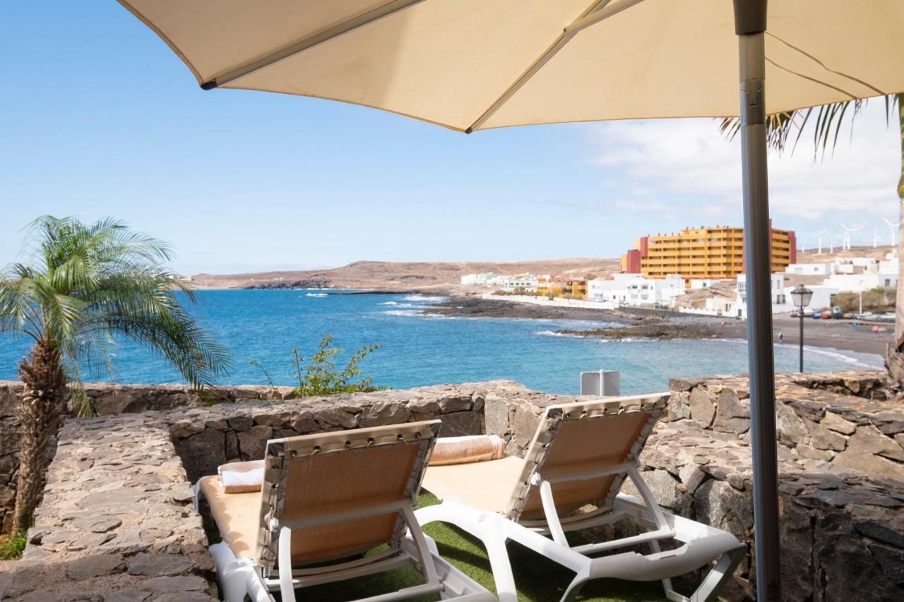 Villa Here Comes The Sun Sauna & BBQ — 4-Star Luxury Hotel in Lomo De Arico, Spain