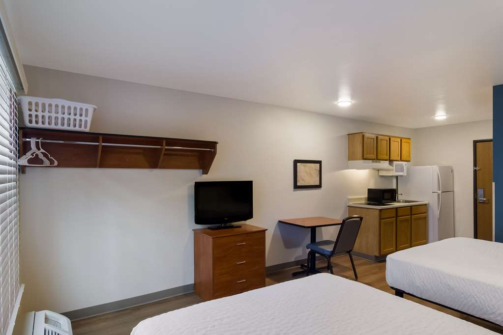WoodSpring Suites Jacksonville East 295 Cruise Port - photo 15