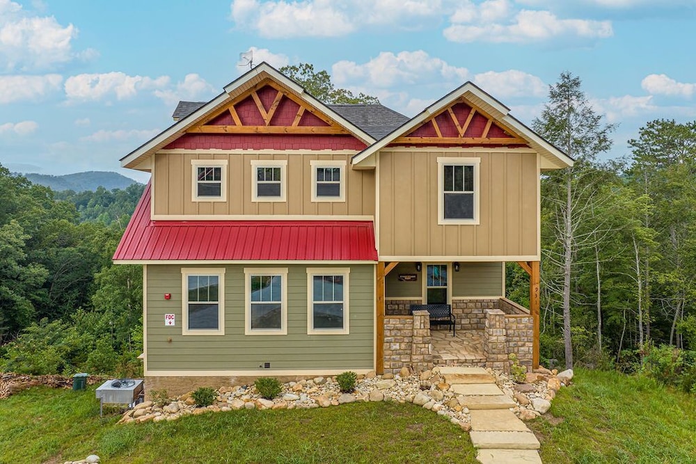 Starry Starry Night — 4-Star Luxury Hotel in Gatlinburg, United States