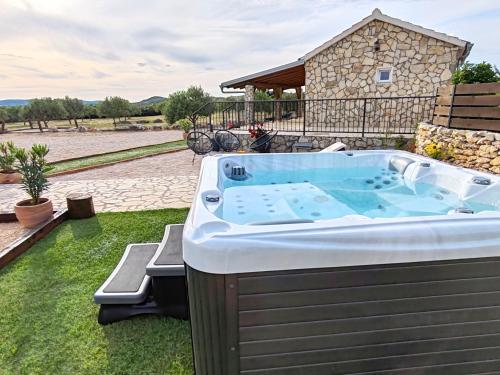 Holiday home Villa Juli — 4-Star Luxury Hotel in Sibenik, Croatia