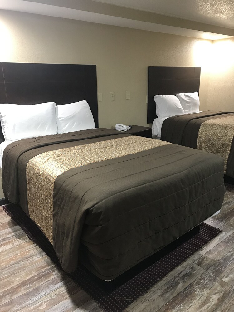 Memphis Inn - photo 15