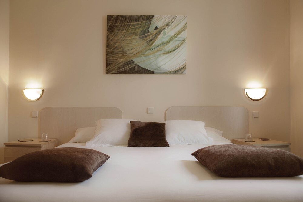 THC Bergantín Hostel Madrid hotel