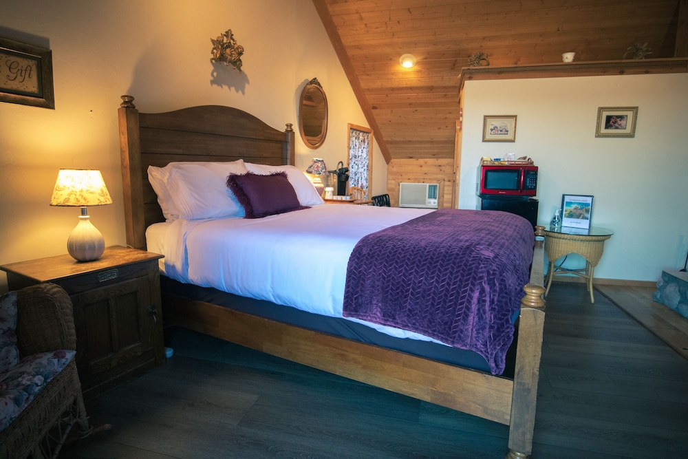 Tucker Peak Lodge - photo 10