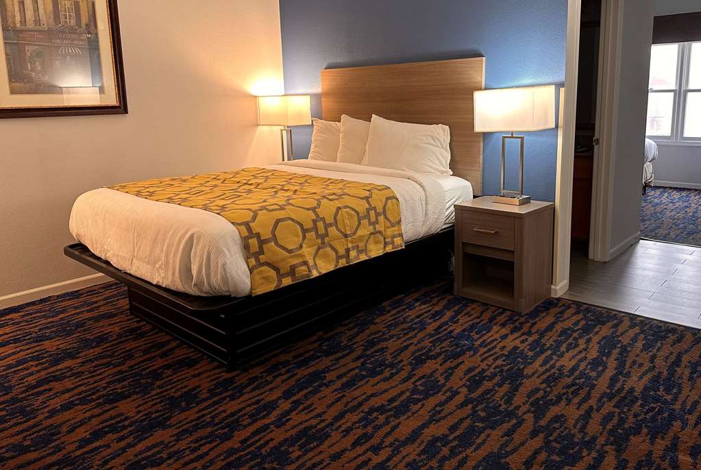 Baymont by Wyndham Indianapolis Northwest - photo 7