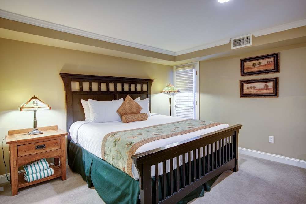 The Residences at Biltmore - photo 41
