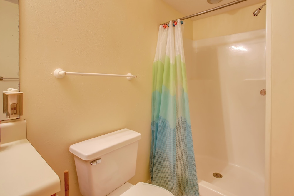 3 Blocks To Ocean Resort Condo in Myrtle Beach - photo 20