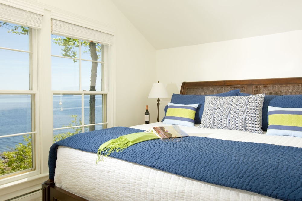 Inn at Sunrise Point - photo 14