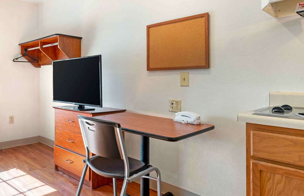 Extended Stay America Select Suites Cincinnati Sharonville - photo 10