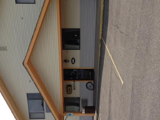 Coldwater Motel - photo 9