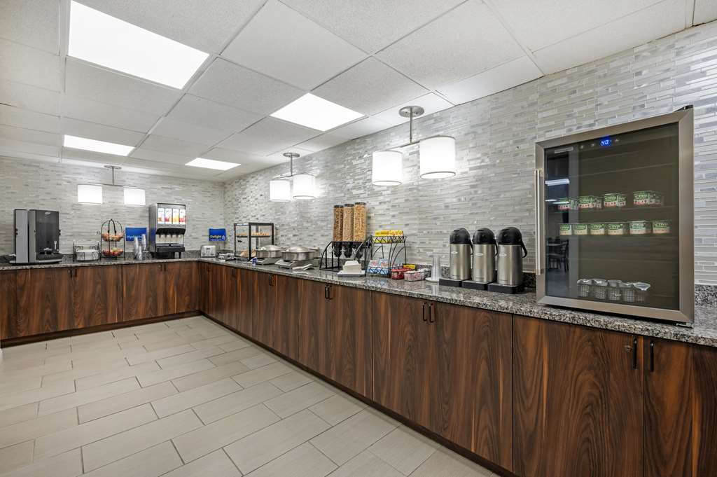 Best Western Ashbury Inn - photo 31