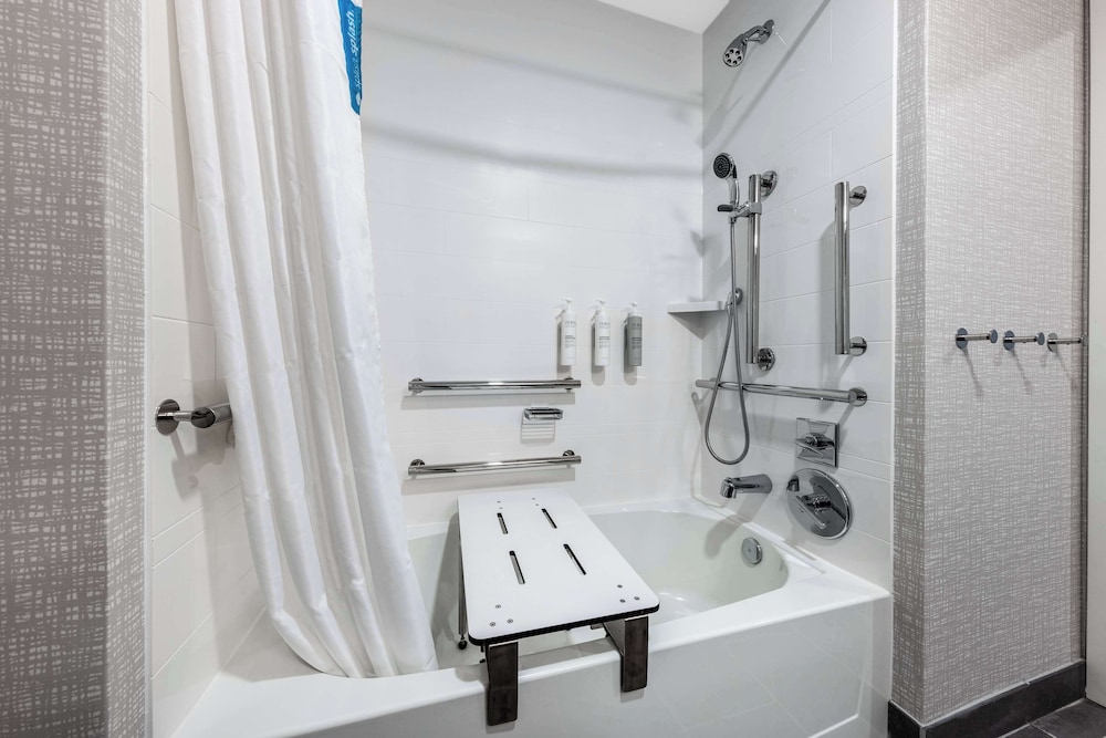 Hampton Inn by Hilton Columbus Downtown - photo 23