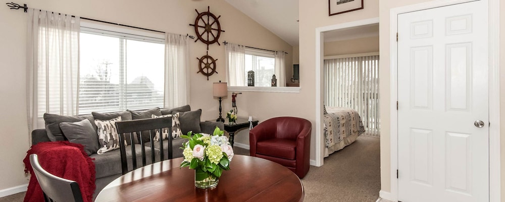 The Inn at Fairfield Beach - photo 33
