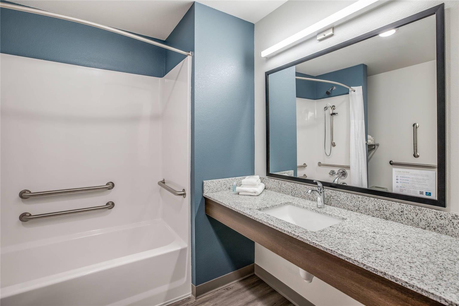 WoodSpring Suites Novi Farmington - photo 15