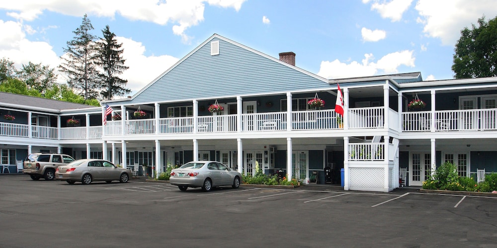 The Shire Woodstock - photo 2