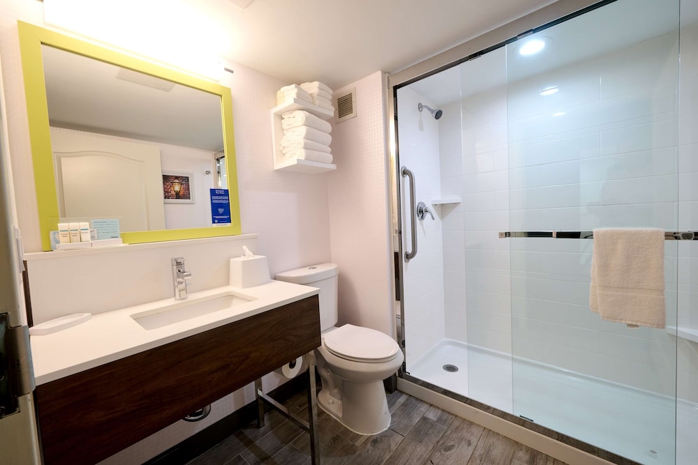Hampton Inn Flemington - photo 24