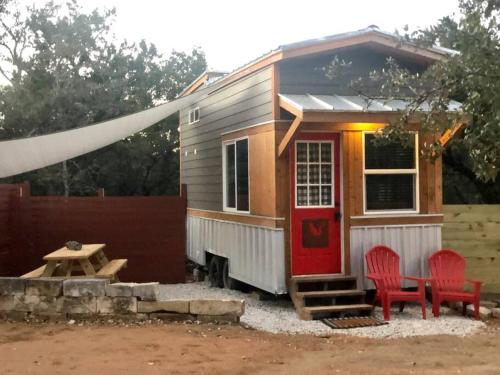 Fox Tiny Home The Cabins at Rim Rock — 4-Star Luxury Hotel in Austin, United States