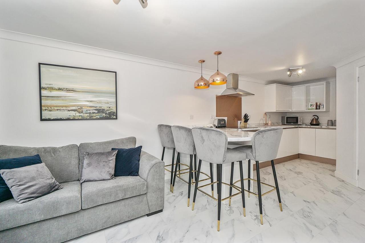 Modern seaside apartment Lossiemouth Moray — 4-Star Luxury Hotel in Lossiemouth, United Kingdom