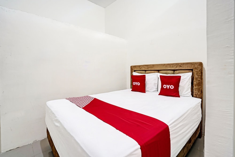 Hotel O Grand Syariah Hagawa Lamongan Near Sport Center Lamongan — Lamongan