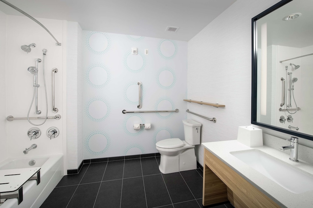 Tru by Hilton San Antonio Lackland Sea World - photo 18