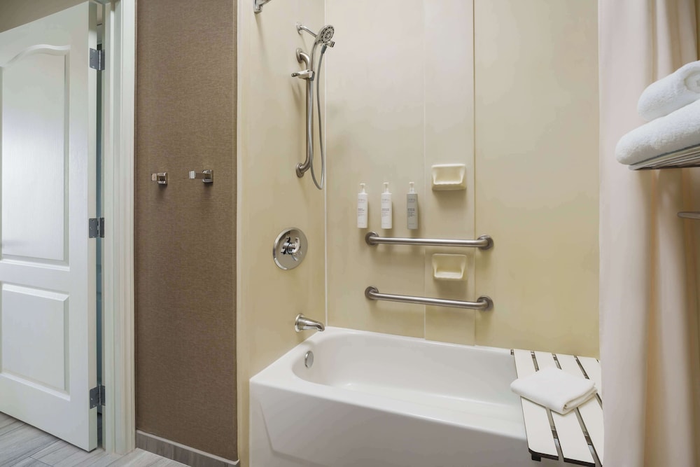 Homewood Suites by Hilton Providence Warwick - photo 20