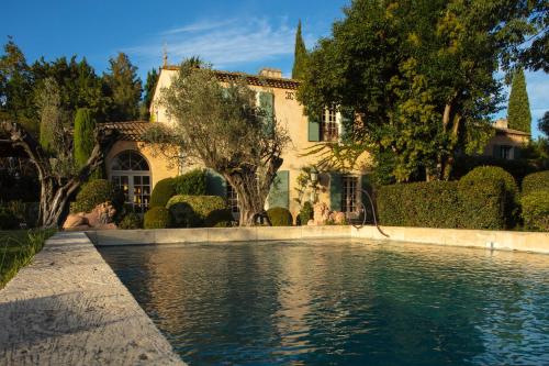 Domaine Du Coussoul — hotel in Mouries