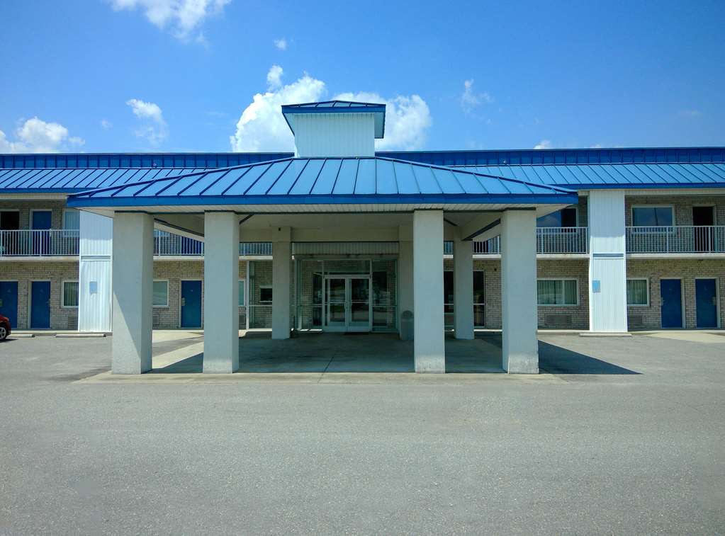 Americas Best Value Inn Kinston - photo 3