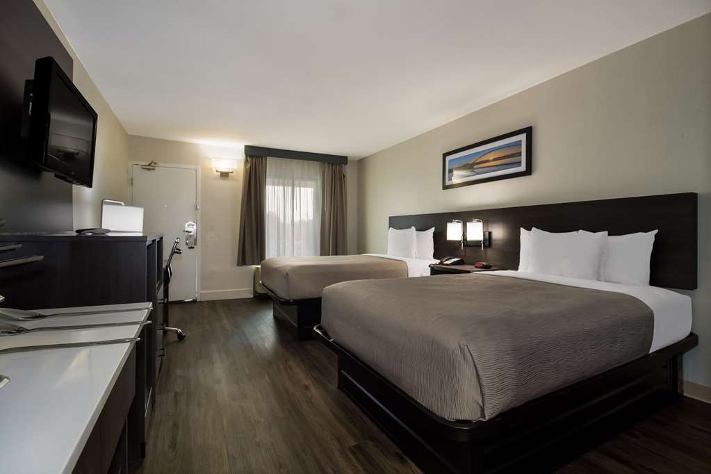 Quality Inn Coliseum - photo 14